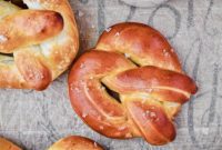 Authentic Movie Theater Pretzels and Cheese Dip