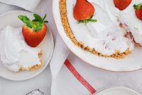Strawberry Pie Meets Graham Cracker Bliss