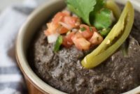 Easy Creamy Black Bean Dip