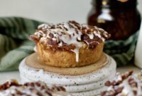 Golden Apple Crumb Muffins