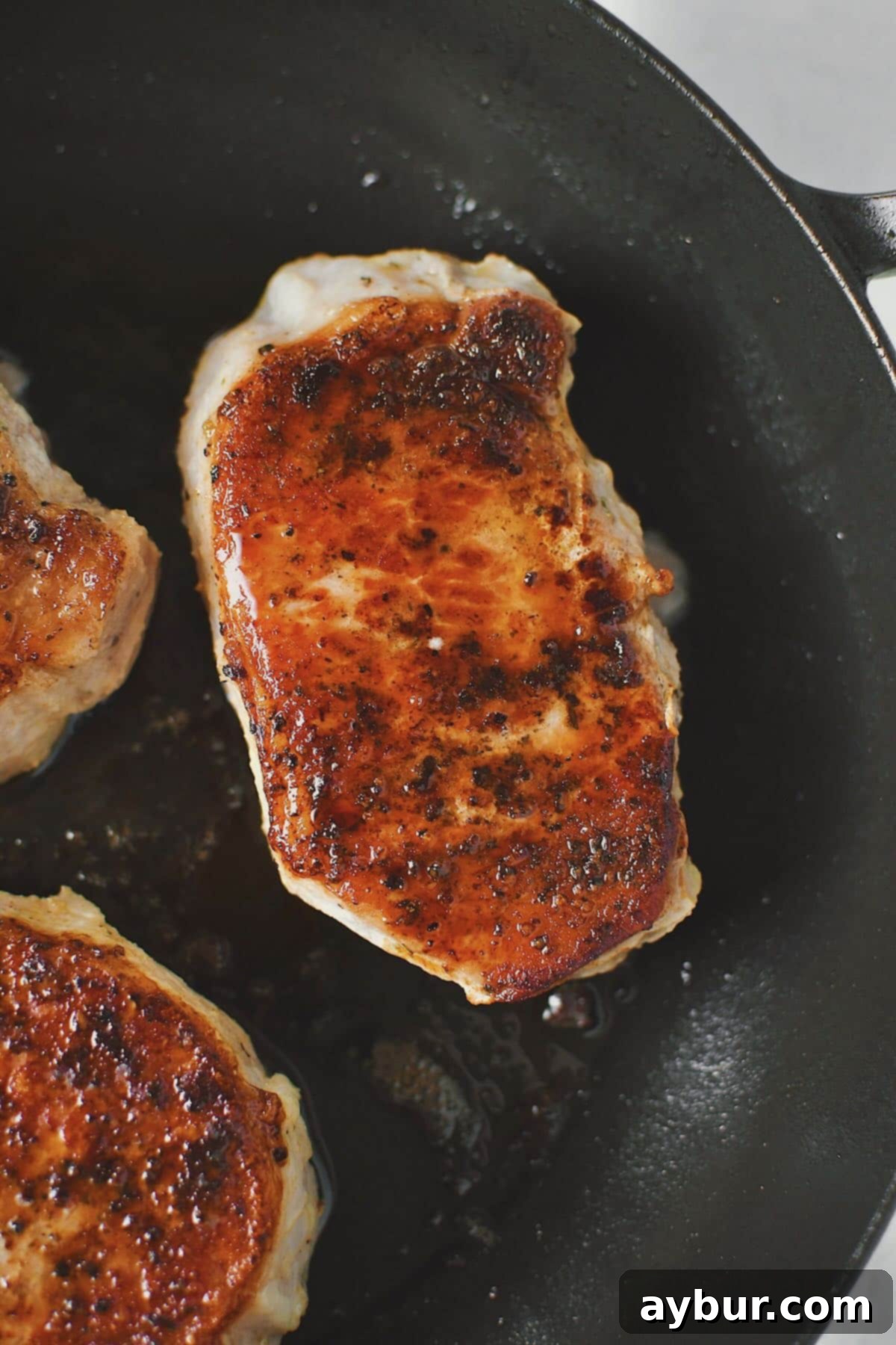 Perfectly Tender Sous Vide Pork Chops 1 featured 27747