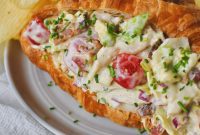 Crispy BLT Chicken Salad