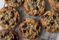 Irresistible Pistachio Chocolate Chip Cookies