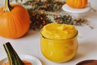 Golden Homemade Pumpkin Puree